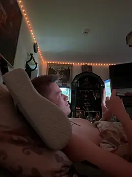 Toyjungee online show from 12/17/25, 01:50