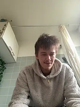 Toyjungee online show from 04/10/26, 04:55