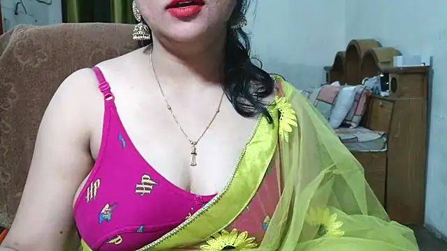Cute Mahi22 online show from 10/13/25, 06:24