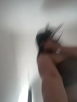 Snapshot of Sarahkhaalifa chatting on 05/13/26, 09:17 Sarahkhaalifa online show from 05/13/26, 09:17