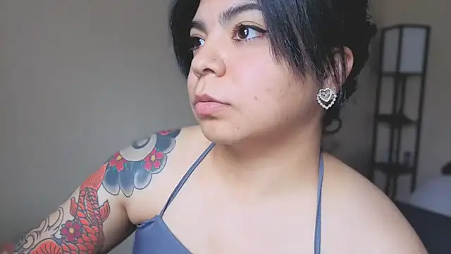 kimmiakiss22 online show from 03/13/25, 08:00