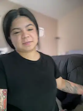 kimmiakiss22 online show from 03/18/25, 06:26