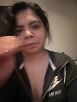 kimmiakiss22 online show from 09/12/25, 04:45