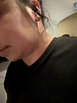 kimmiakiss22 online show from 11/07/25, 06:19