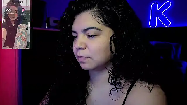 kimmiakiss22 online show from 05/19/26, 01:56
