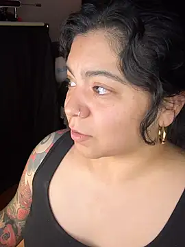 kimmiakiss22 online show from 07/07/26, 07:23