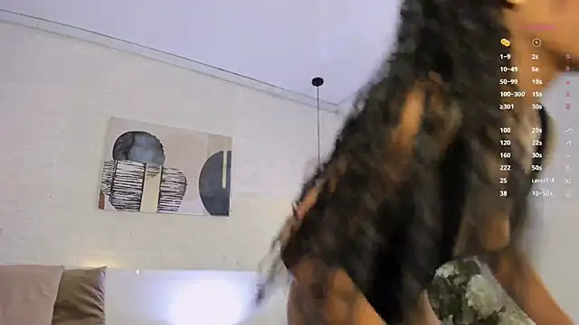 Snapshot of amatiista_12 chatting on 02/25/25, 08:09 amatiista 12 online show from 02/25/25, 08:09