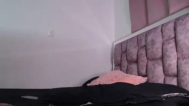 Snapshot of dolcemacca chatting on 07/10/26, 02:49 dolcemacca online show from 07/10/26, 02:49