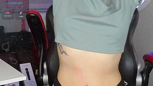 natasha logan  online show from 02/21/26, 03:07