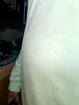 catire2323 online show from 10/08/25, 02:47