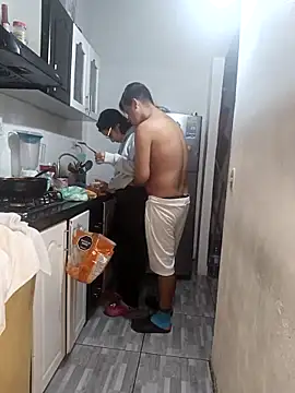 catire2323 online show from 12/19/25, 05:14