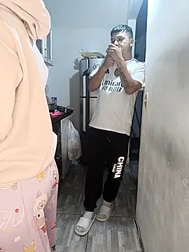 catire2323 online show from 03/18/26, 12:25