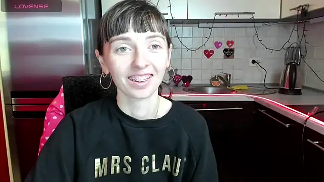 TayanaJons online show from 02/10/25, 10:53