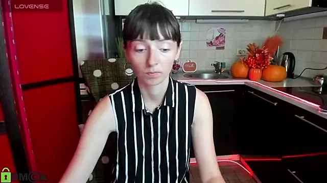 TayanaJons online show from 09/23/25, 06:49