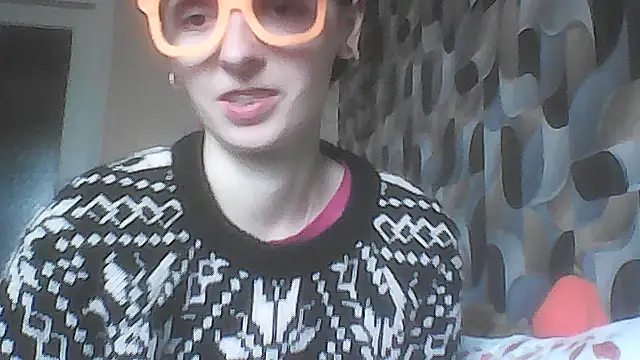 TayanaJons online show from 10/29/25, 08:05