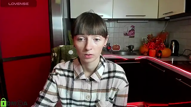 TayanaJons online show from 11/11/25, 07:52