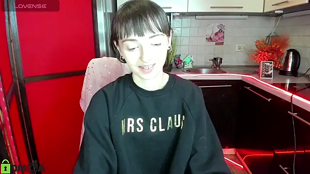 TayanaJons online show from 12/05/25, 08:01