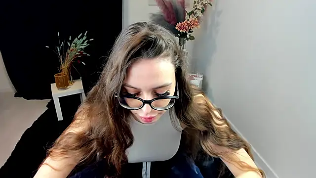 18perfecttits online show from 02/17/26, 12:34