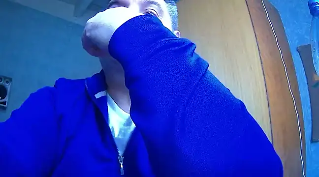 Snapshot of GYurmoka70 chatting on 01/05/25, 09:37 GYurmoka70 online show from 01/05/25, 09:37