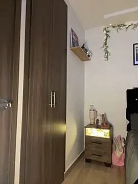 crystal bunny7 online show from 01/25/25, 03:09