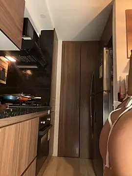 crystal bunny7 online show from 02/10/25, 05:25