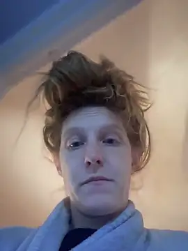 GoldenFlameGoddess online show from 02/26/25, 02:37