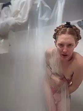 GoldenFlameGoddess online show from 02/26/25, 08:33