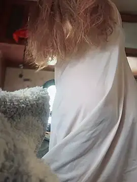 GoldenFlameGoddess online show from 03/13/25, 06:01