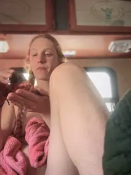 GoldenFlameGoddess online show from 03/14/25, 07:12