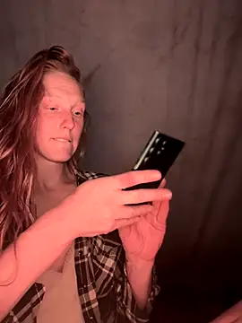 GoldenFlameGoddess online show from 11/12/25, 03:18