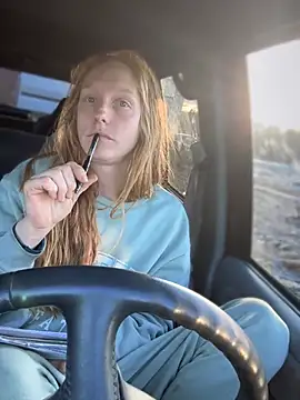 GoldenFlameGoddess online show from 01/12/26, 04:23