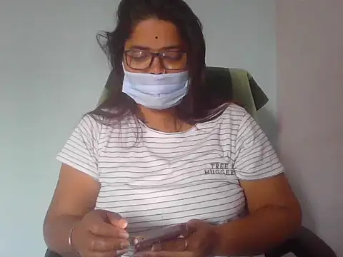 gyanvi1 online show from 02/03/25, 06:34