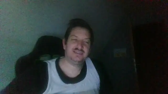 Snapshot of Golffahrer1982 chatting on 11/05/25, 04:07 Golffahrer1982 online show from 11/05/25, 04:07