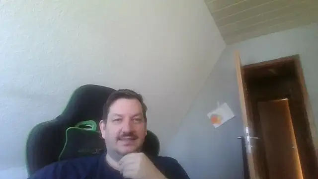 Snapshot of Golffahrer1982 chatting on 04/11/26, 08:18 Golffahrer1982 online show from 04/11/26, 08:18