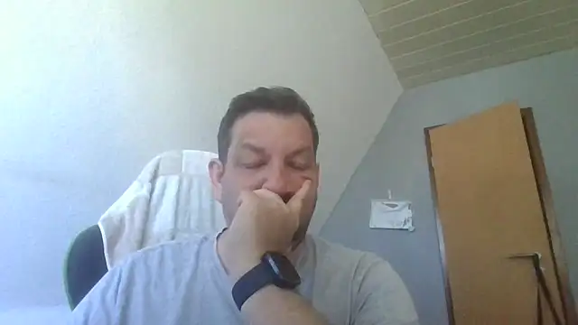 Snapshot of Golffahrer1982 chatting on 07/01/26, 10:17 Golffahrer1982 online show from 07/01/26, 10:17