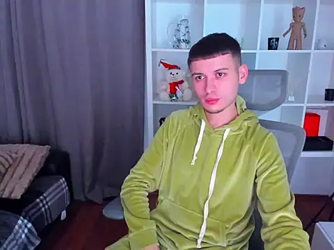 andboyfor6 online show from 12/16/25, 08:52