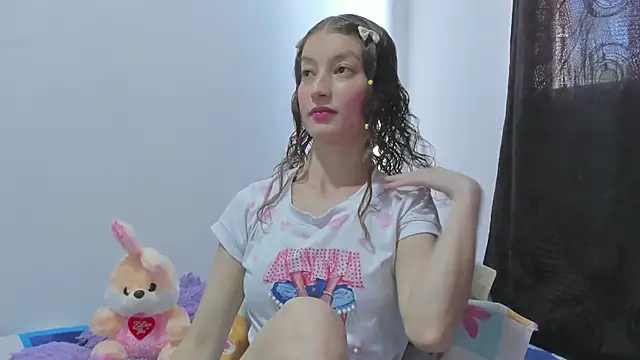 Snapshot of MiiaVolkova chatting on 09/09/25, 08:41 MiiaVolkova online show from 09/09/25, 08:41