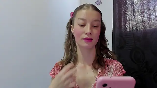 Snapshot of MiiaVolkova chatting on 09/12/25, 04:51 MiiaVolkova online show from 09/12/25, 04:51