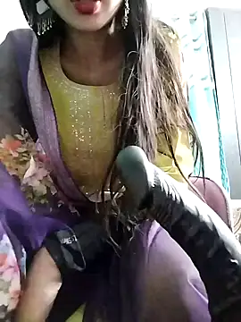 Snapshot of Noor_Darliing chatting on 01/22/25, 06:10 Noor Darliing online show from 01/22/25, 06:10