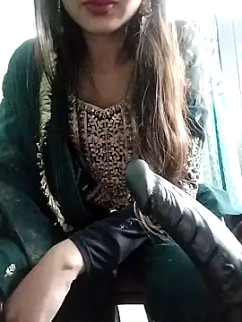 Snapshot of Noor_Darliing chatting on 02/04/25, 03:04 Noor Darliing online show from 02/04/25, 03:04