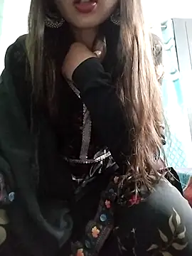 Snapshot of Noor_Darliing chatting on 02/12/25, 03:27 Noor Darliing online show from 02/12/25, 03:27