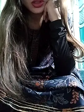 Snapshot of Noor_Darliing chatting on 03/08/25, 03:24 Noor Darliing online show from 03/08/25, 03:24