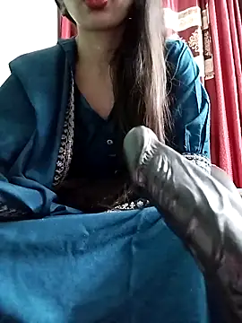 Snapshot of Noor_Darliing chatting on 11/13/25, 03:33 Noor Darliing online show from 11/13/25, 03:33