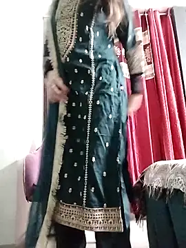 Noor Darliing online show from 04/17/26, 03:04