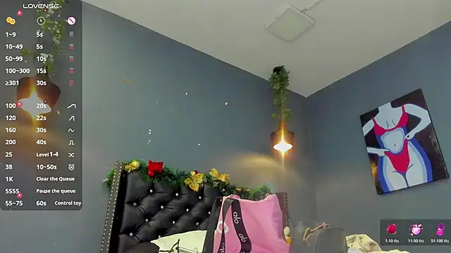 Sophiietaylor online show from 12/17/25, 11:38