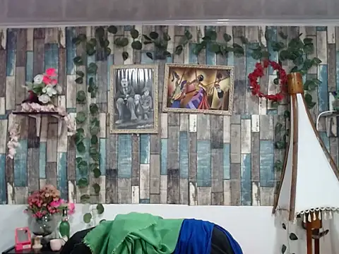 KarimaSarabe online show from 10/31/25, 10:55