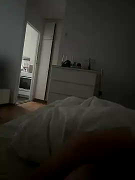 Viggan13 online show from 10/12/25, 06:01