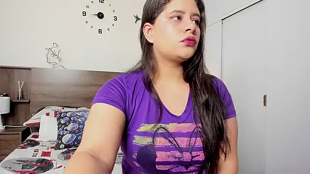 emily adams01 online show from 04/17/26, 11:30