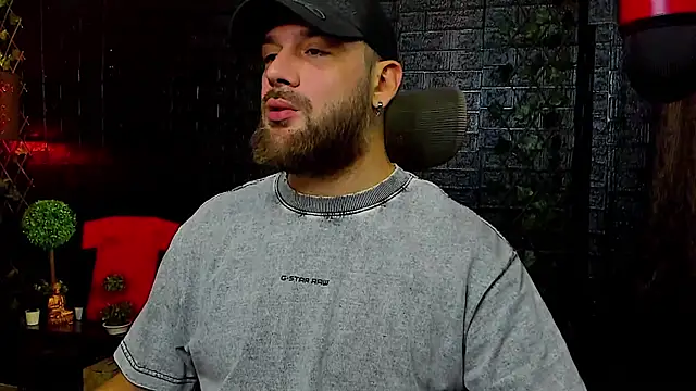 LexXHardy online show from 10/19/25, 01:01