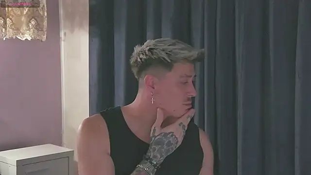 Snapshot of Dirty_Ken69 chatting on 12/02/25, 07:42 Dirty Ken69 online show from 12/02/25, 07:42